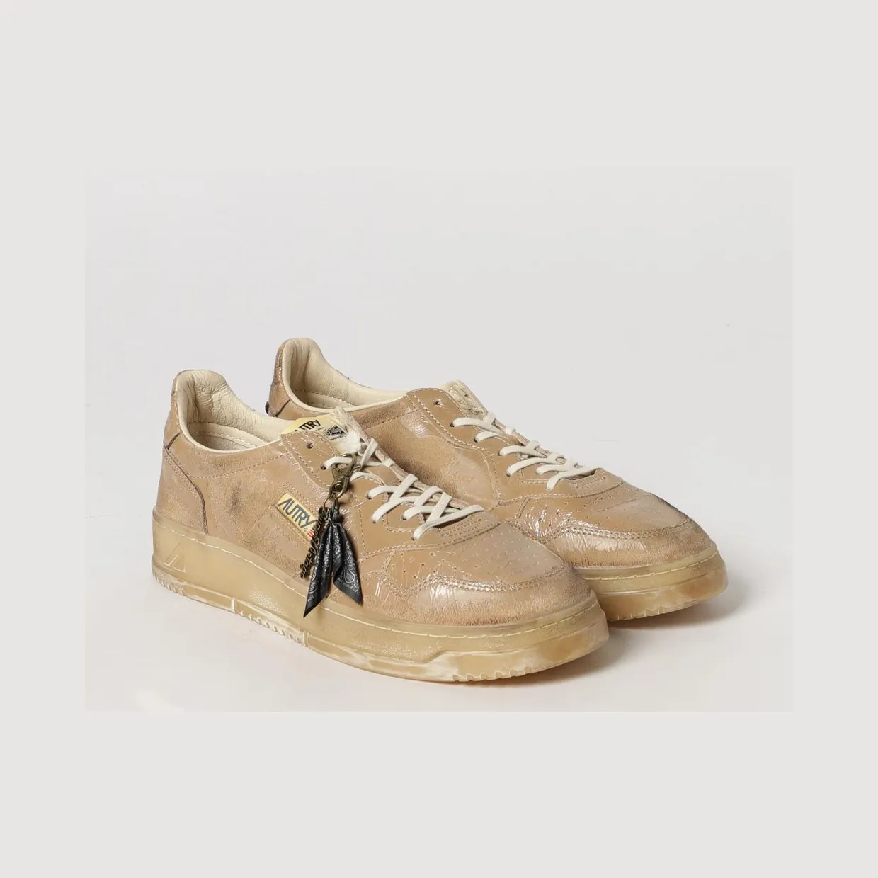 Autry Medalist Low Super Vintage Patent Leather Sneakers with Worn Effect Brown (AVLMTW01)