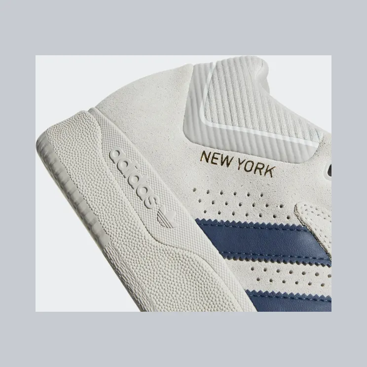 adidas-tyshawn GY3666