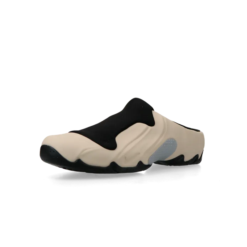 Nike Clogposite (sanddrift / black / metallic silver) – HF6881-100