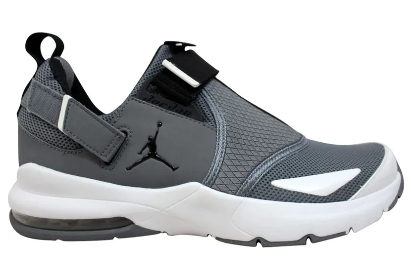 air-jordan-trunner 453843-002