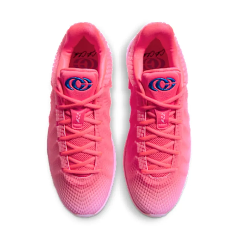 Nike Caitlin 1 “Midnight Fever”: een debuut dat de hele zaal wakker maakt (4)