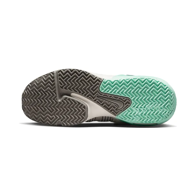 lebron-witness-8 DM1123-006