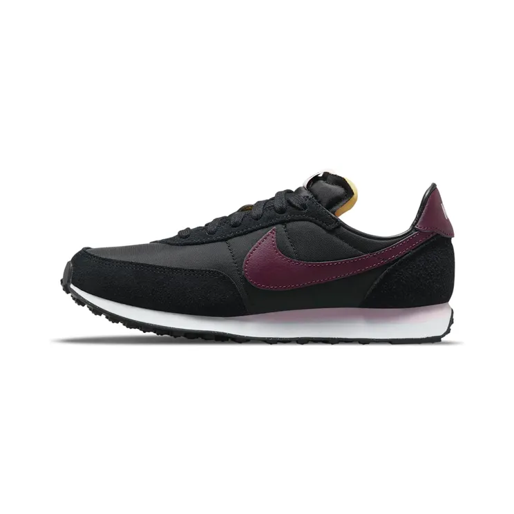 Nike Waffle Trainer 2 “Black / Pink Foam / Dark Beetroot” (DC6477-002)