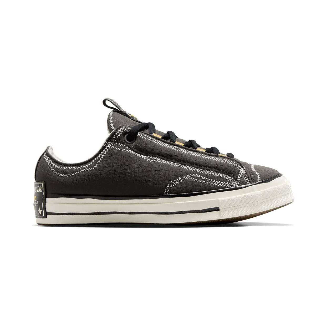 converse-chuck-taylor-all-star A10562C