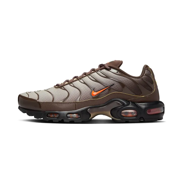 Nike Air Max Plus Baroque Brown Safety Orange (DM0032-200)
