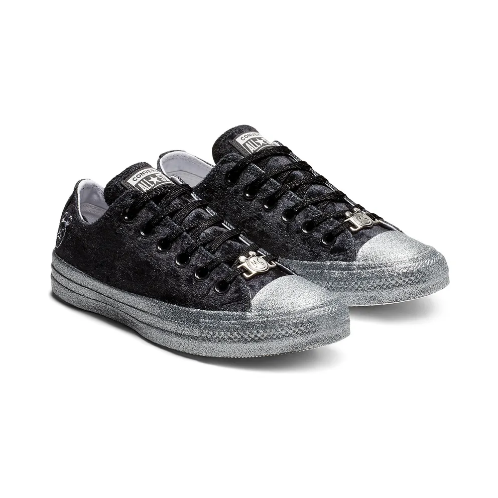 Converse Chuck Taylor All-Star Ox Miley Cyrus Black Silver (W) Black/Silver-White (563722C)