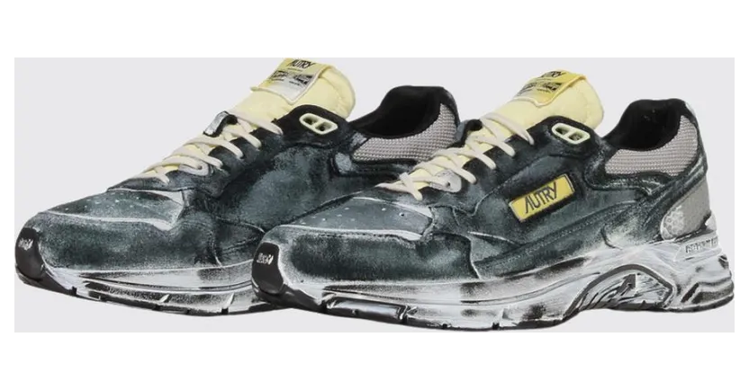 Autry Hyperway Two-Tone Suede Sneakers with a Worn-Out Effect Black (HVLMJB05)