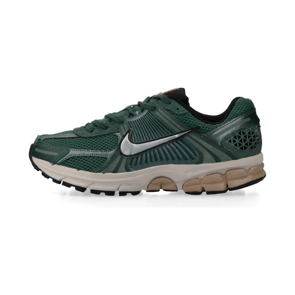 Nike Zoom Vomero 5 (vintage green / chrome / lt orewood brn / hemp) – FN6742-300