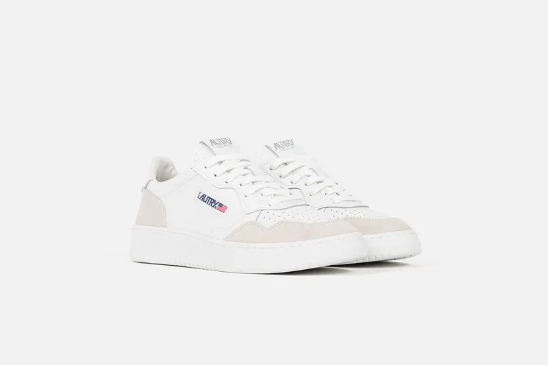 Autry Medalist Low LS30 “White/Beige” (AUL-LS30-WHTBEG)
