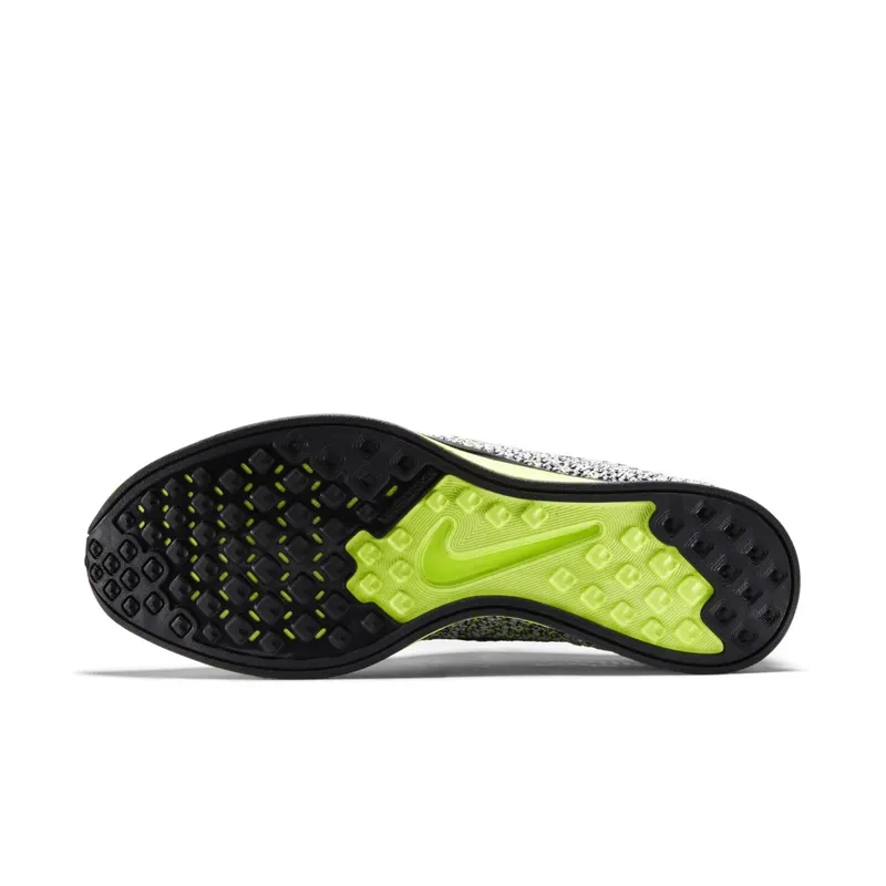 Nike Flynit Racer Oreo Volt Black/White-Volt (526628-007)