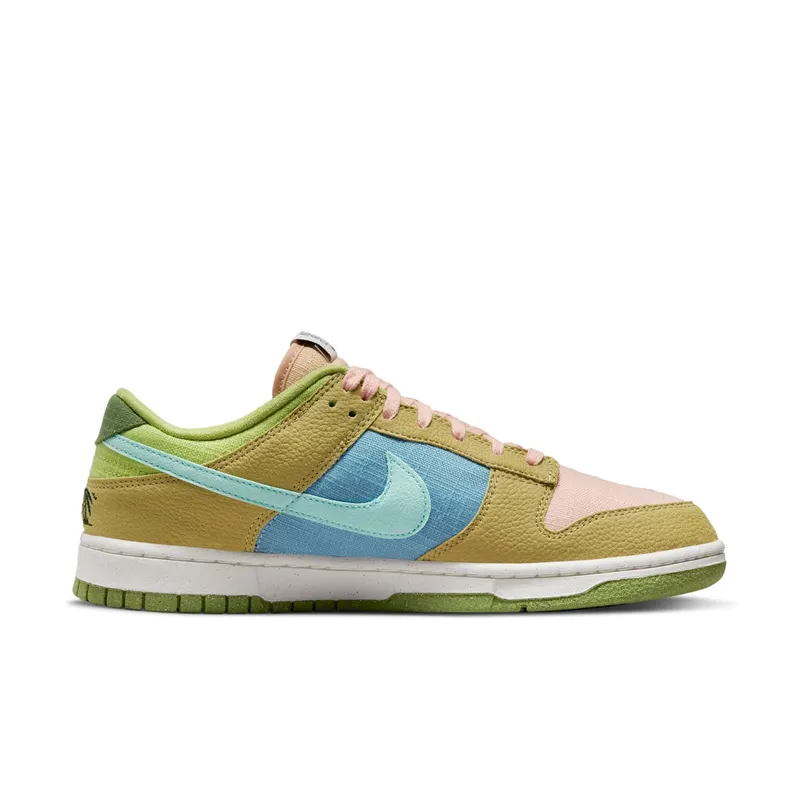 Nike Dunk Low “Sun Club” (DM0583-800)