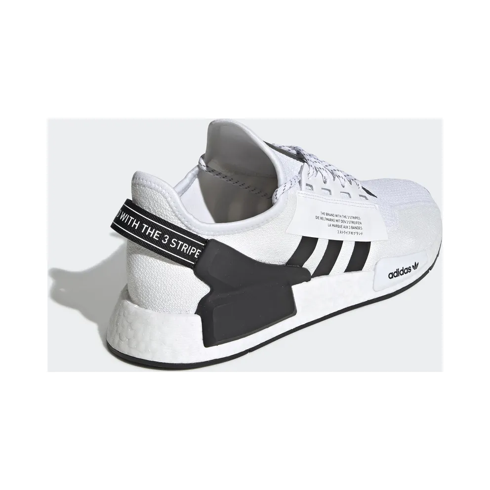 adidas NMD V2 Footwear White Core Black Footwear White/Core Black/Footwear White (FV9022)