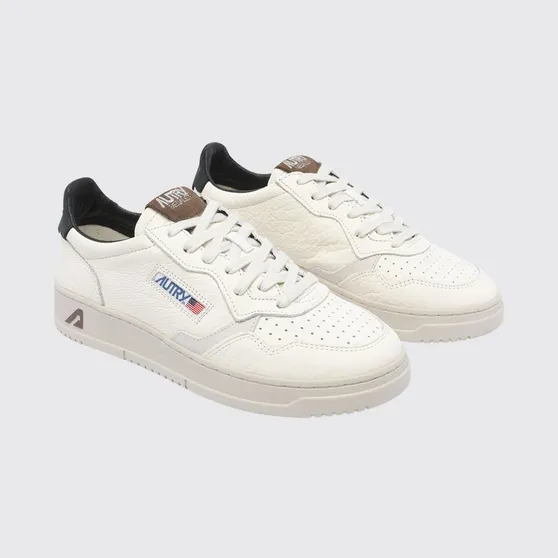Autry Medalist Low Two-Tone Calfskin and Suede Trainers White 2 (AULMLE15)