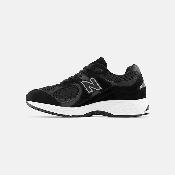 new-balance-2002r M2002RBK