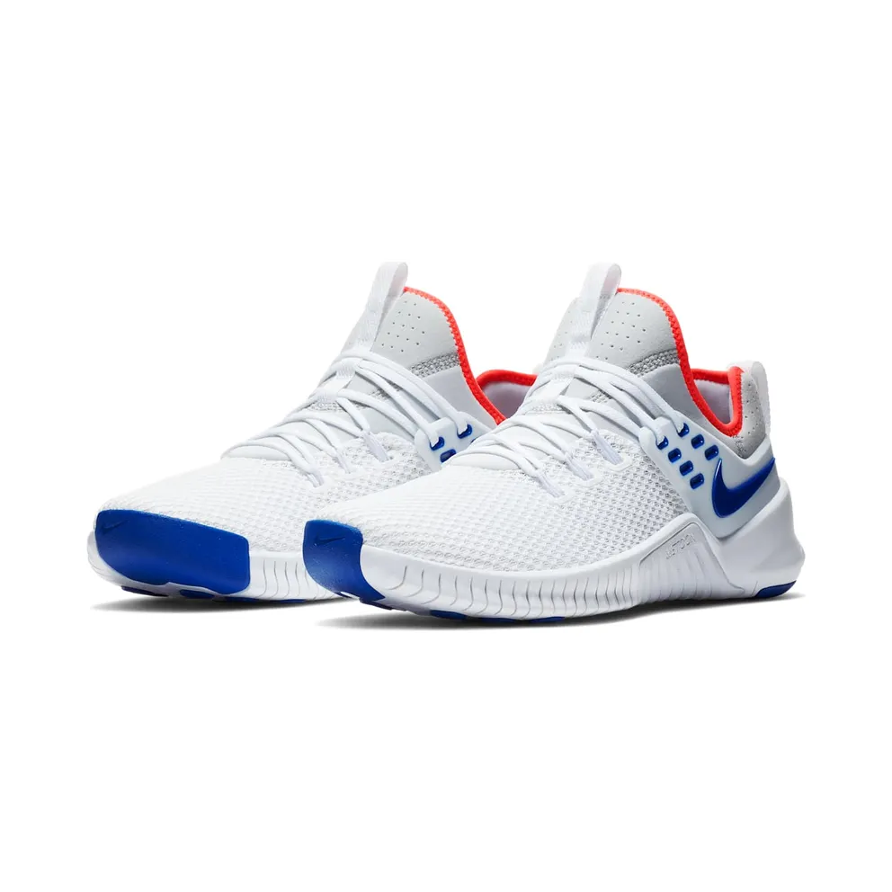 Nike Free Metcon “White / Pure Platinum / Flash Crimson / Racer Blue” (AH8141-140)