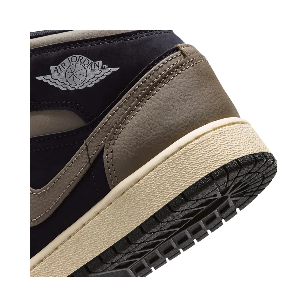 Air Jordan 1 Black/Light Wild Mango/Muslin/Olive Grey (IB7053-002)