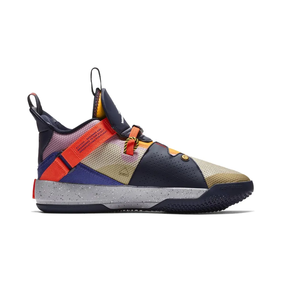 Jordan XXXIII Visible Utility Particle Beige/University Red-Infrared 23-Obsidian (AQ8830-200)