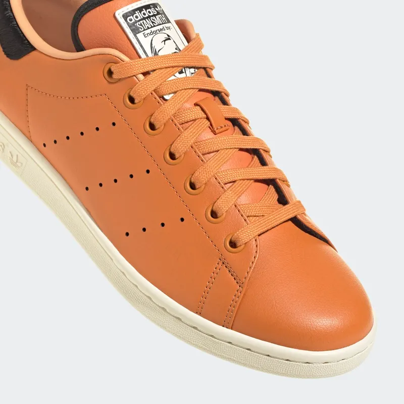 Adidas Disney Scar Stan Smith Pantone / Cream White / Pantone (HP5593)