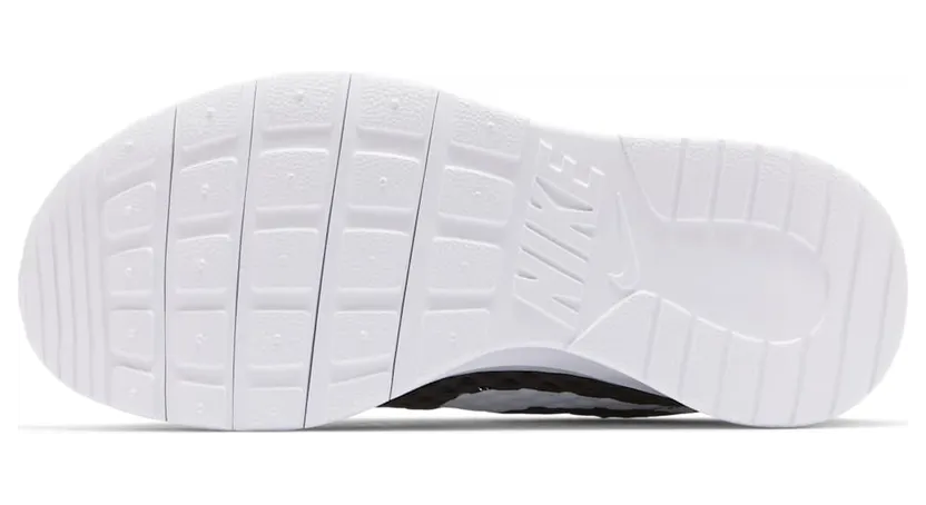 nike-tanjun CW3178-001