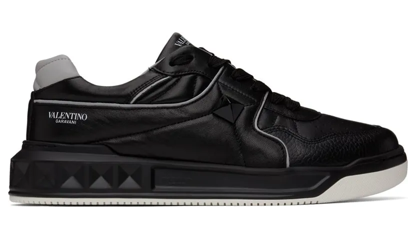 Valentino Garavani Black One Stud Low-Top 00A NERO-PASTEL GREY (1Y0S0E71NWN)