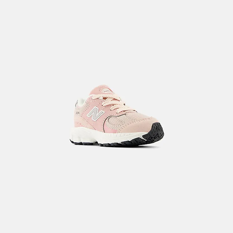 new-balance-2002r IC2002SK