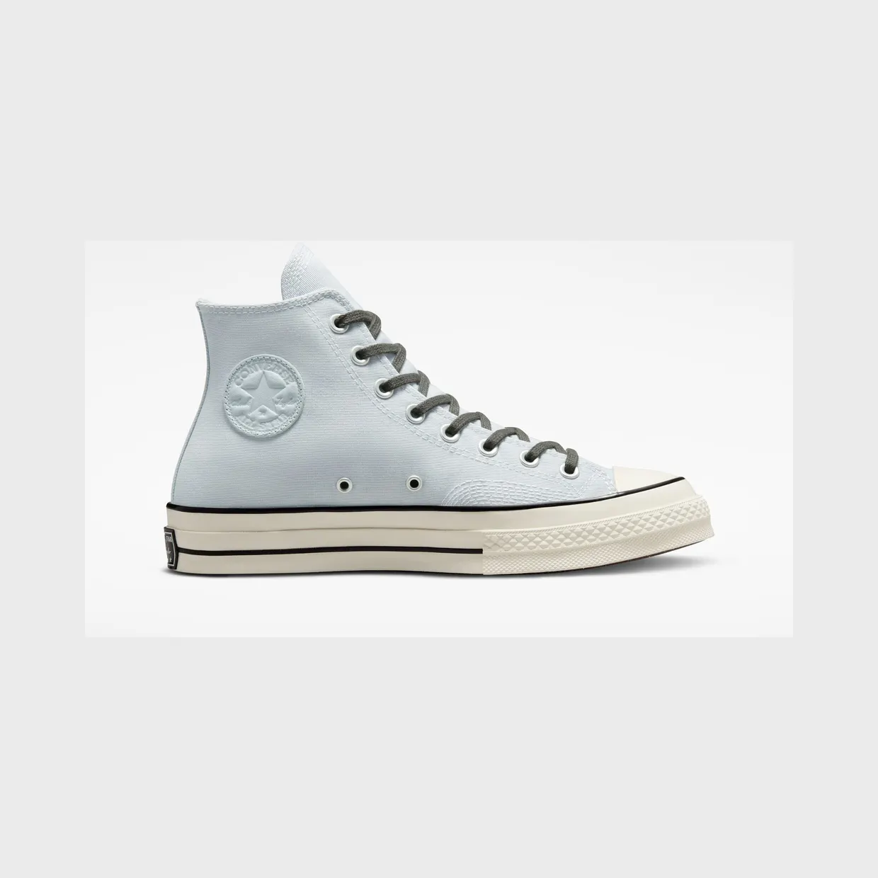 converse-chuck-taylor-all-star A03437C