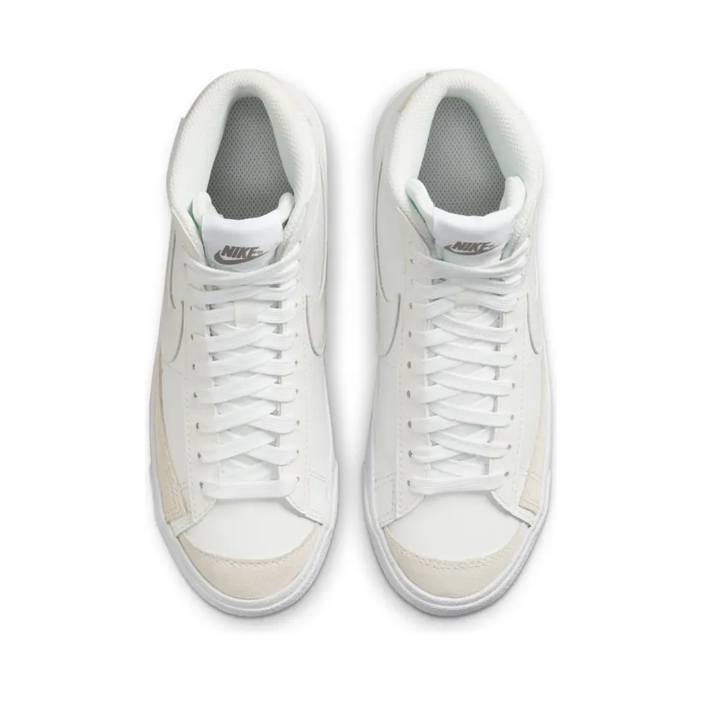 Nike Blazer Mid ’77 Older Kids’ White (DA4086-104)