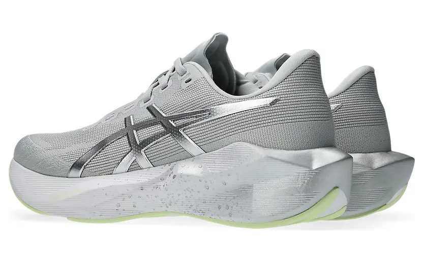 asics-novablast 1011C312-020