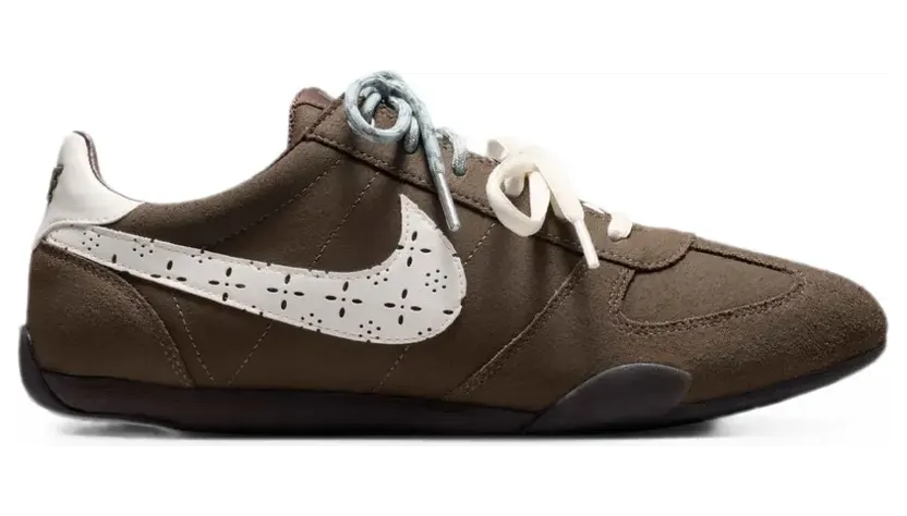 nike-sneaker IR5693