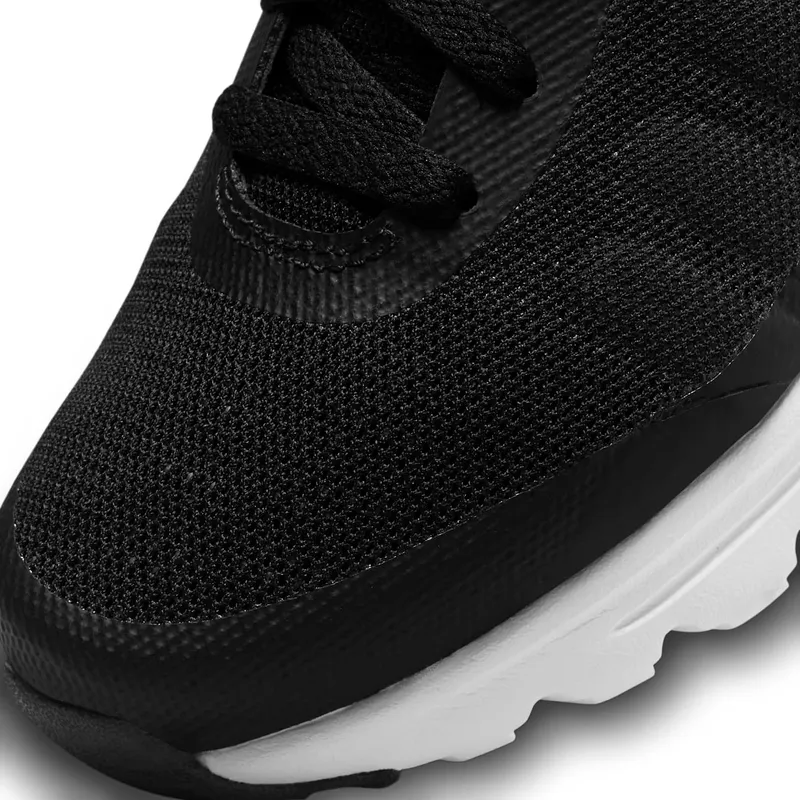 Nike Air Max Invigor Black/White (749572-001)