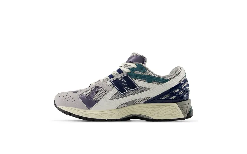 New Balance 1906R “Silver Metallic / Deep Ocean” (U1906ND)