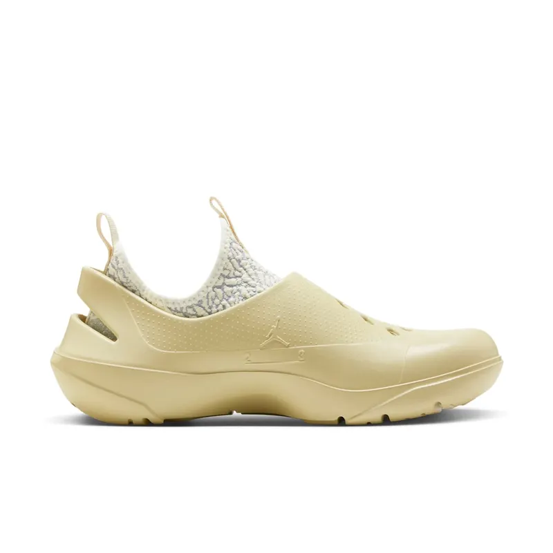 Jordan System.23 Team Gold (DN4890-700)