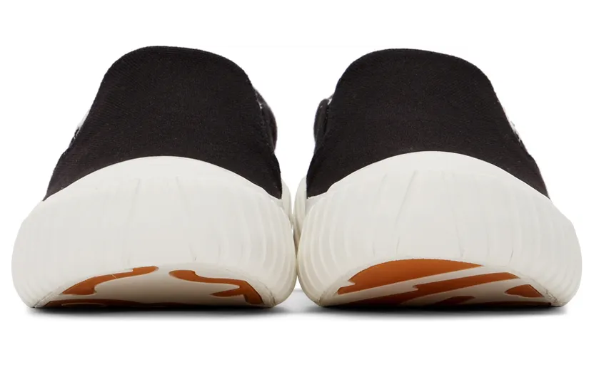 Kenzo Black & White Crest Slip-On Low Sneakers (FB65SN420F50) (2)