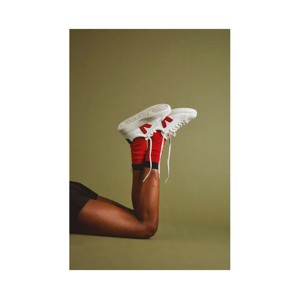 VEJA Urca CWL mit Logo-Applikation – White (UW0703508)