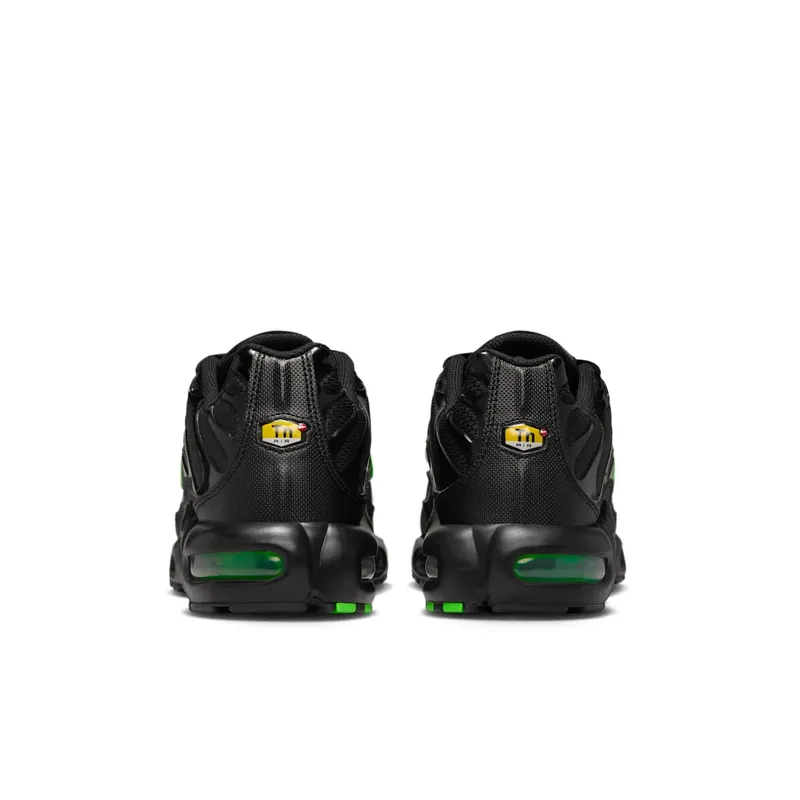 Nike Air Max Plus Black Green Strike (DM0032-024)