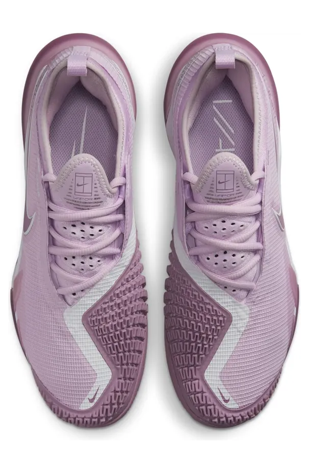 nikecourt CV0746-555