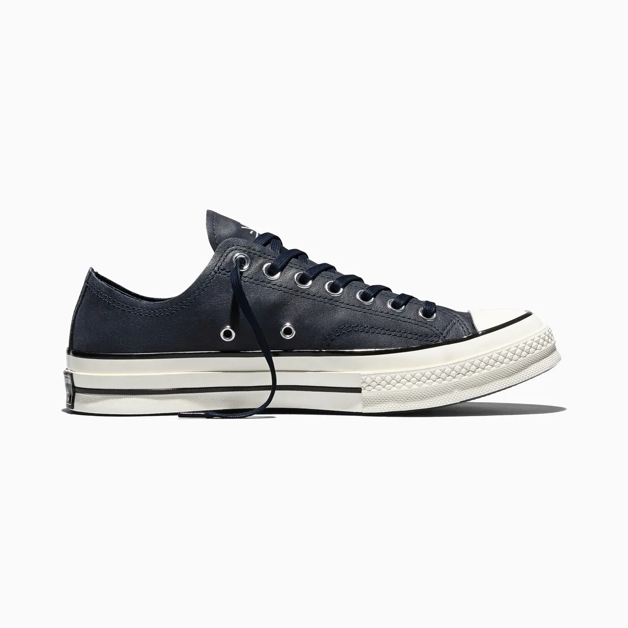 converse-chuck-taylor-all-star A21899C