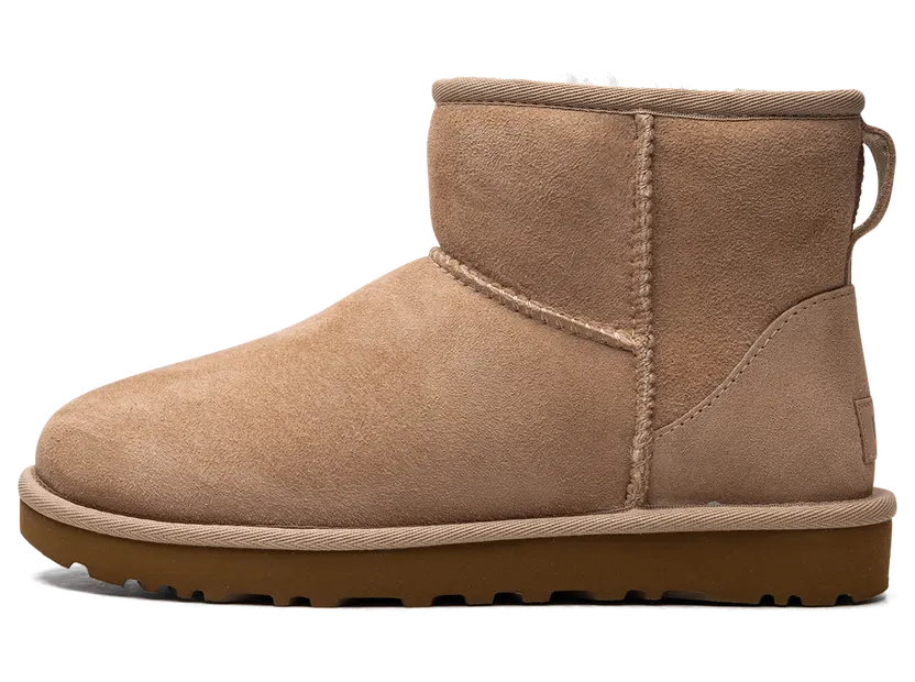 UGG W CLASSIC MINI II “SAND” – 1016222-SAN