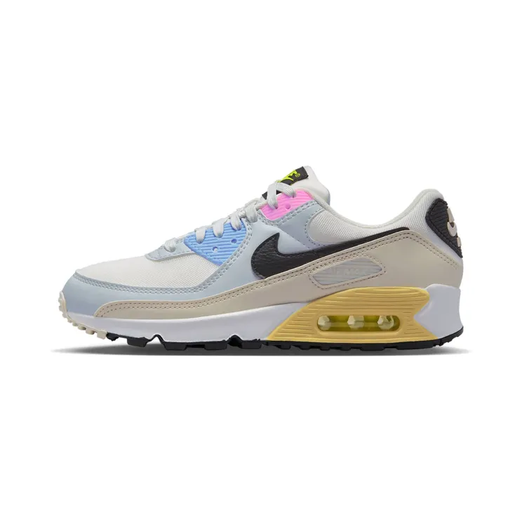 Nike Air Max 90 “Pastel” (DQ0374-100): rustig genoeg voor elke dag, en een prijs die per maat verschilt