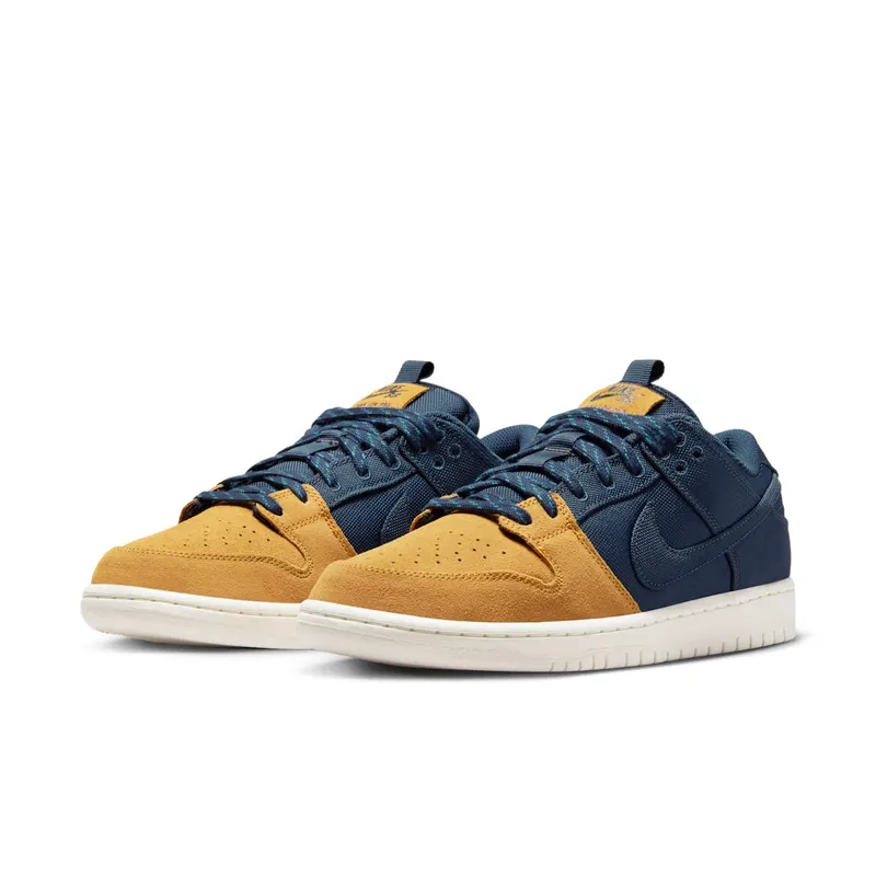Nike SB Dunk Low “Midnight Navy/Desert Ochre” (DX6775-400)
