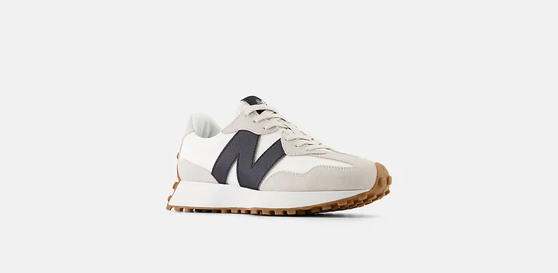 New Balance 327 “Moonbeam Black” (WS327GD)