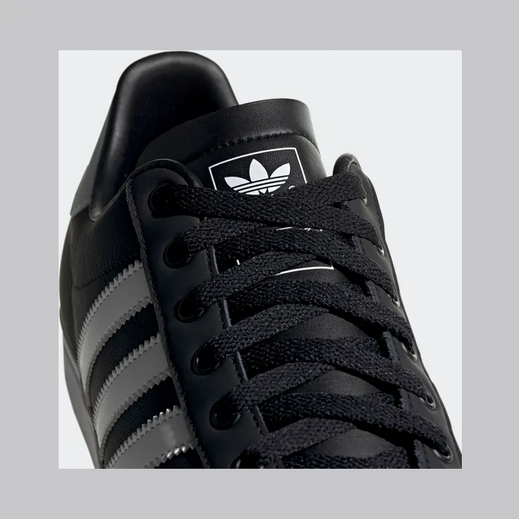 adidas-coast-star EE8901