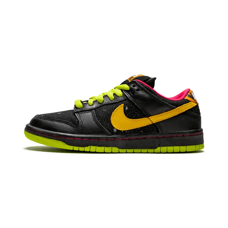 Nike SB Dunk Low Space Tiger