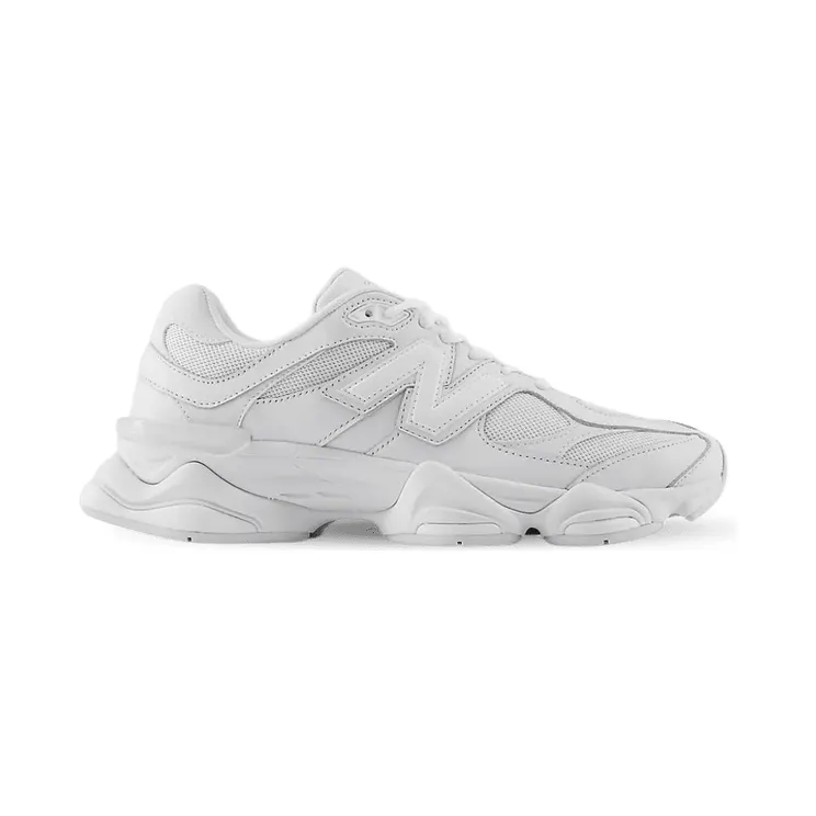 New Balance 9060 “Triple White”: frisse allrounder voor elke dag