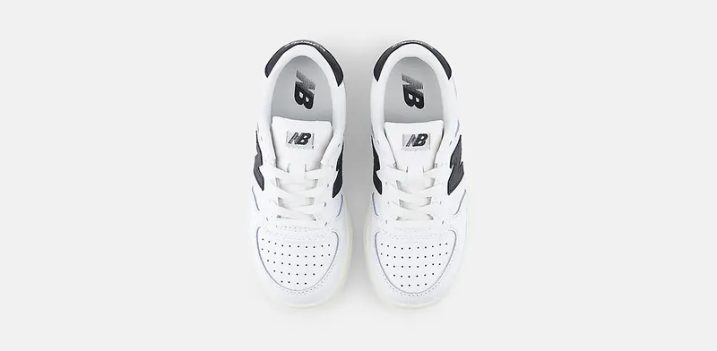 NEW BALANCE T500 Lace “BLACK / NB WHITE” (PST500CA)
