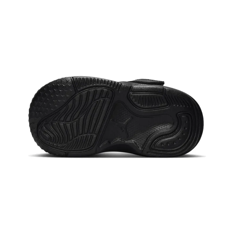 Jordan Max Aura 5 TD “Black / Anthracite” (DZ4355-001)