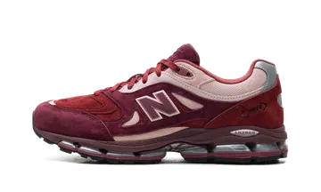 New Balance 2011 “Kith – Sakura Flower” | U20119UF