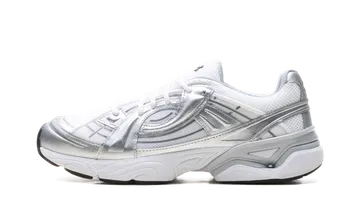 Under Armour UA Sola “White Metallic Silver” | 6005284-100