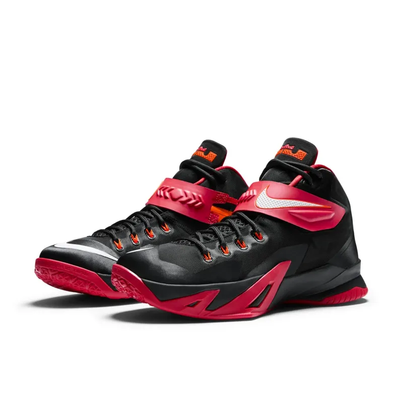 LeBron Soldier 8 Black/University Red-Hyper Crimson-White | 653641-016