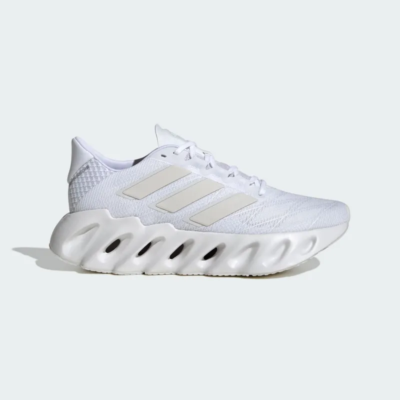 Adidas adidas Switch Fwd 2 Hardloopschoenen Cloud White / Zero Metalic / Dash Grey | IF9186